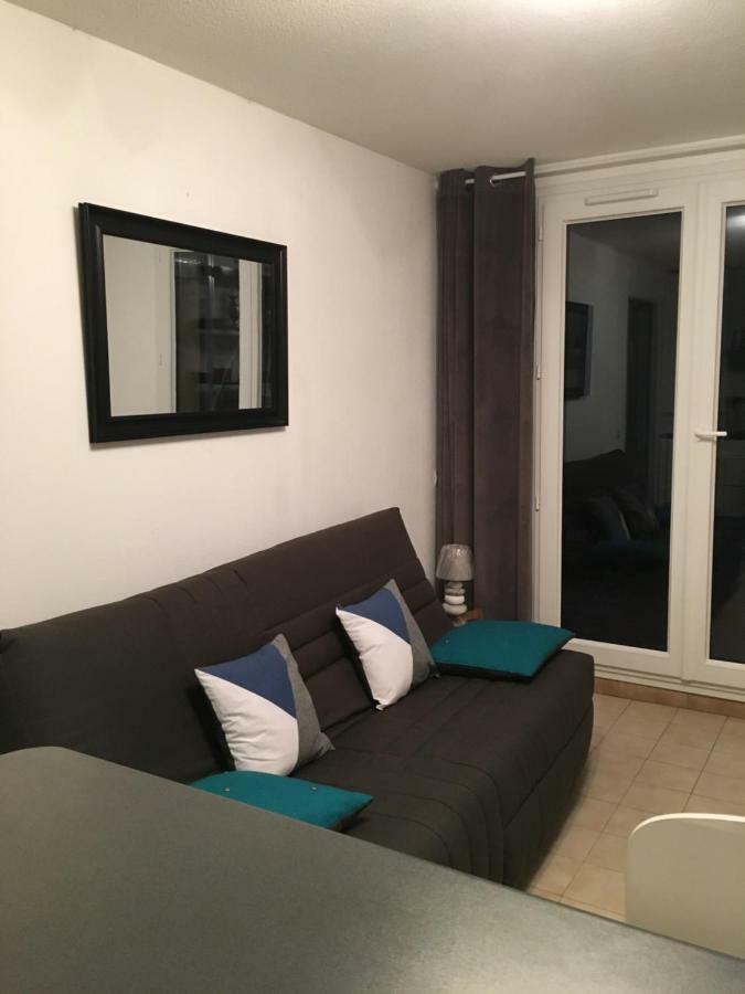 T2 Rez De Jardin 300M Plage De Beaucours Sanary Sur Mer Bagian luar foto